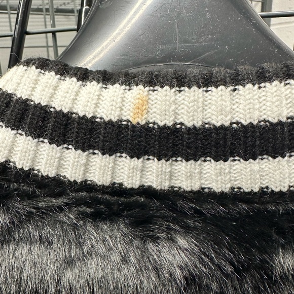 Black Furry Faux-fur Bomber Jacket - Picture 6 of 10